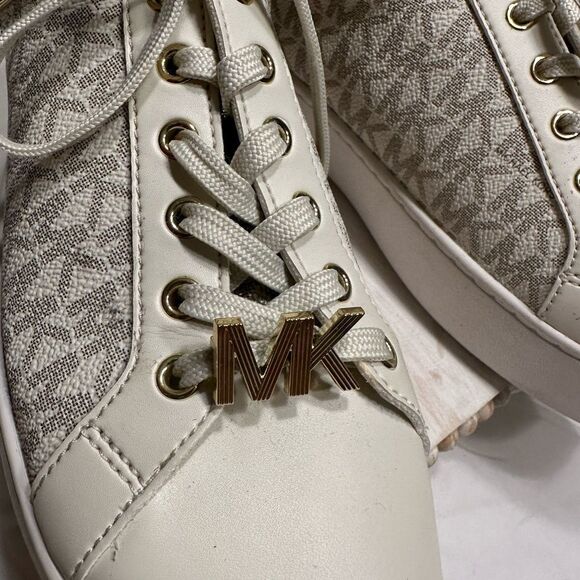 MICHAEL Kors Poppy Color Block Logo Sneaker - Picture 6 of 10